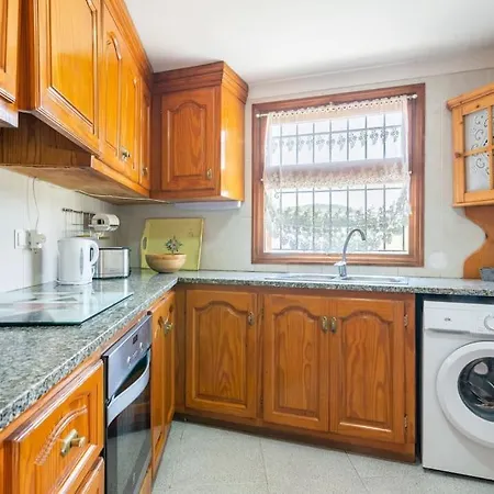 Seamount, A Beautiful House Overlooking Holiday home