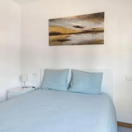 Seamount, A Beautiful House Overlooking *