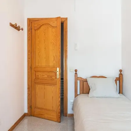 Seamount, A Beautiful House Overlooking Holiday home *